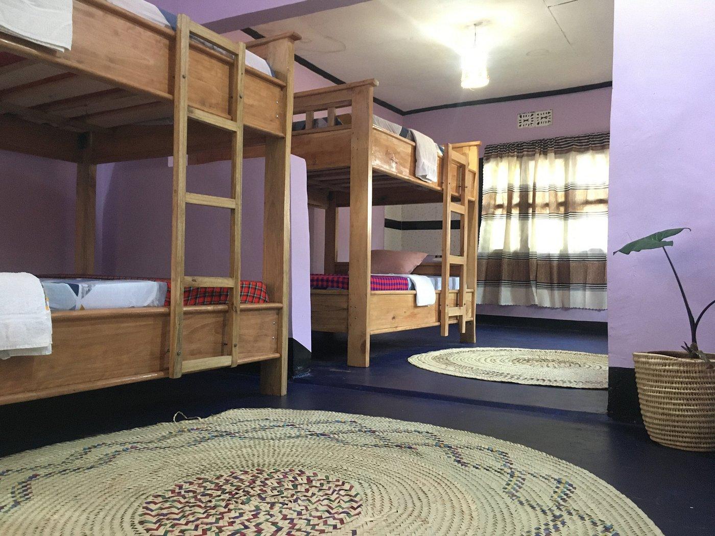 Ava Garden Backpackers