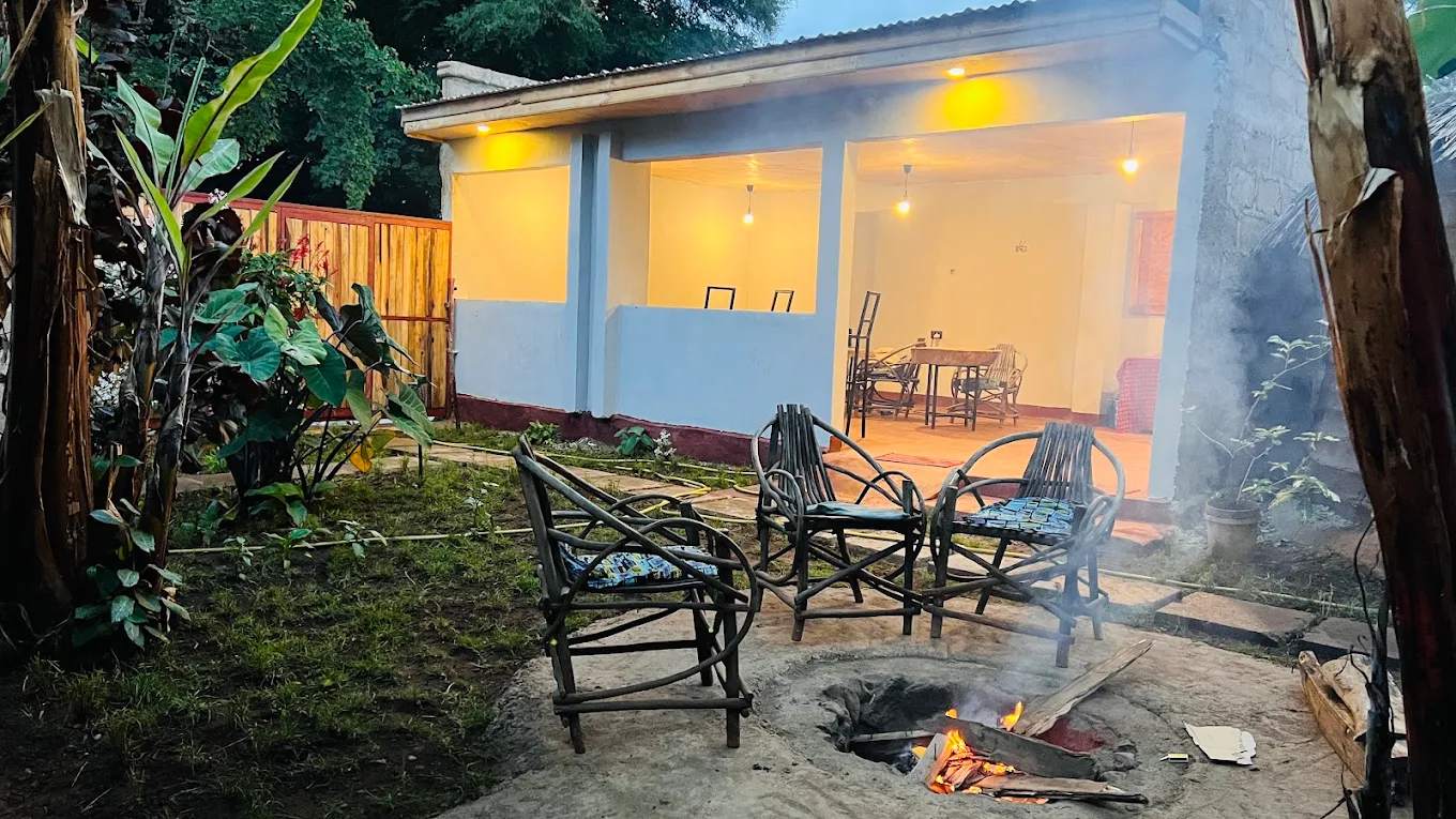 Ava Garden Backpackers