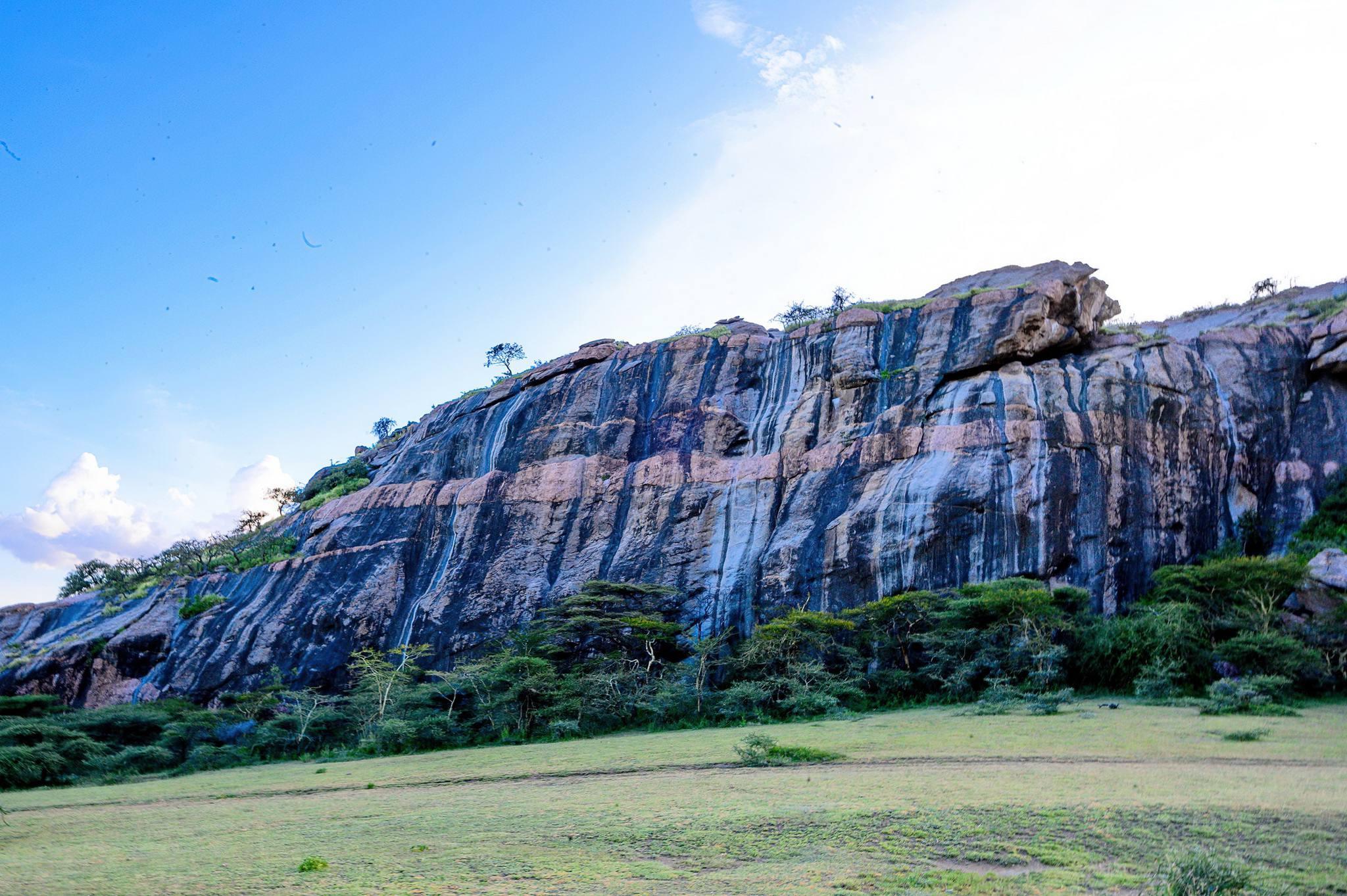 Nasera Rock Safari Guide