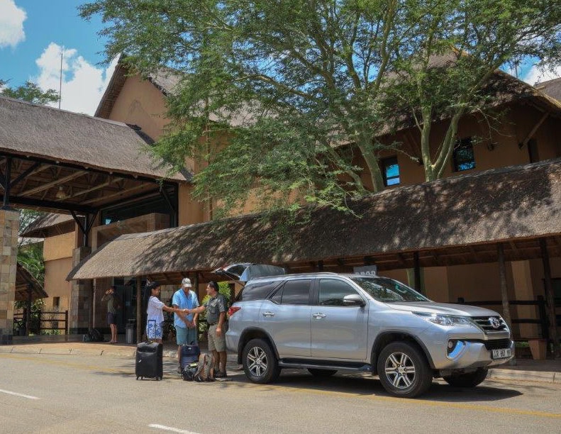 Airport & Hotel Transfers