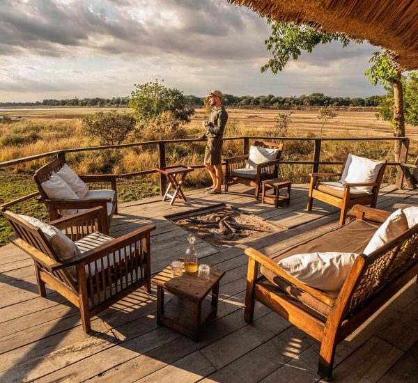 kakuli-beautiful-camp-lodge-zambia-in-style-tours-safari-packages-lodges-south-luangwa-national-park-main-deck.x66789